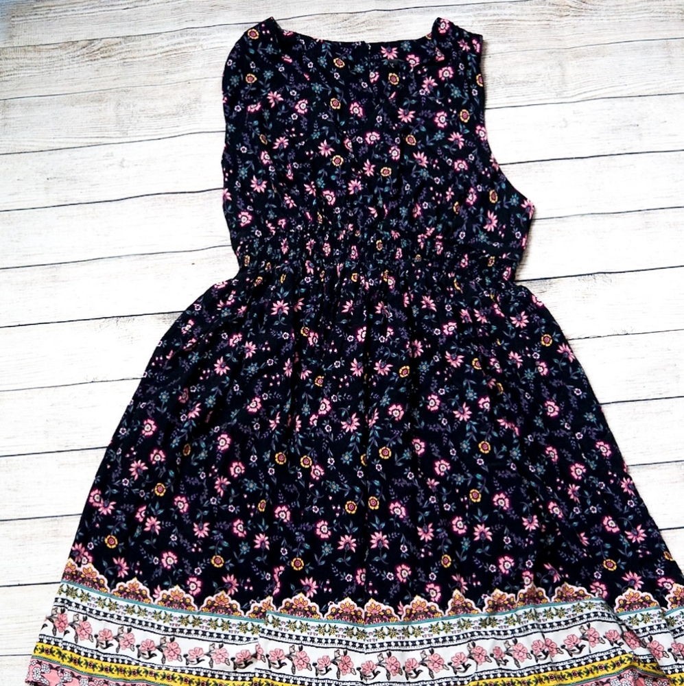 Torrid Plus Size Sleeveless Floral Dress Size 1X